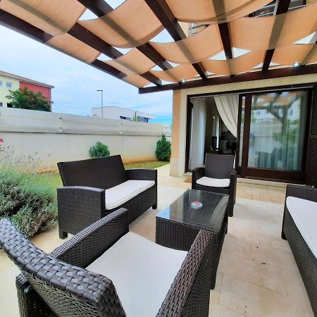Maslina Apartment Premantura Kültér fotó