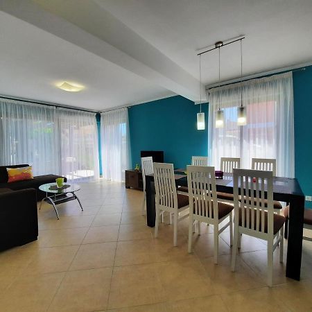 Maslina Apartment Premantura Kültér fotó